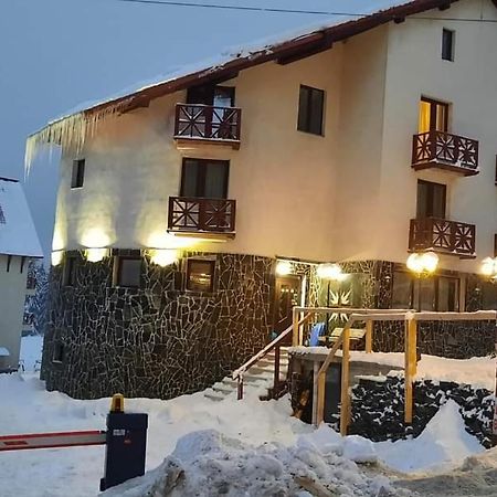 Pensiunea Piatra Graitoare Vartop Exteriör bild