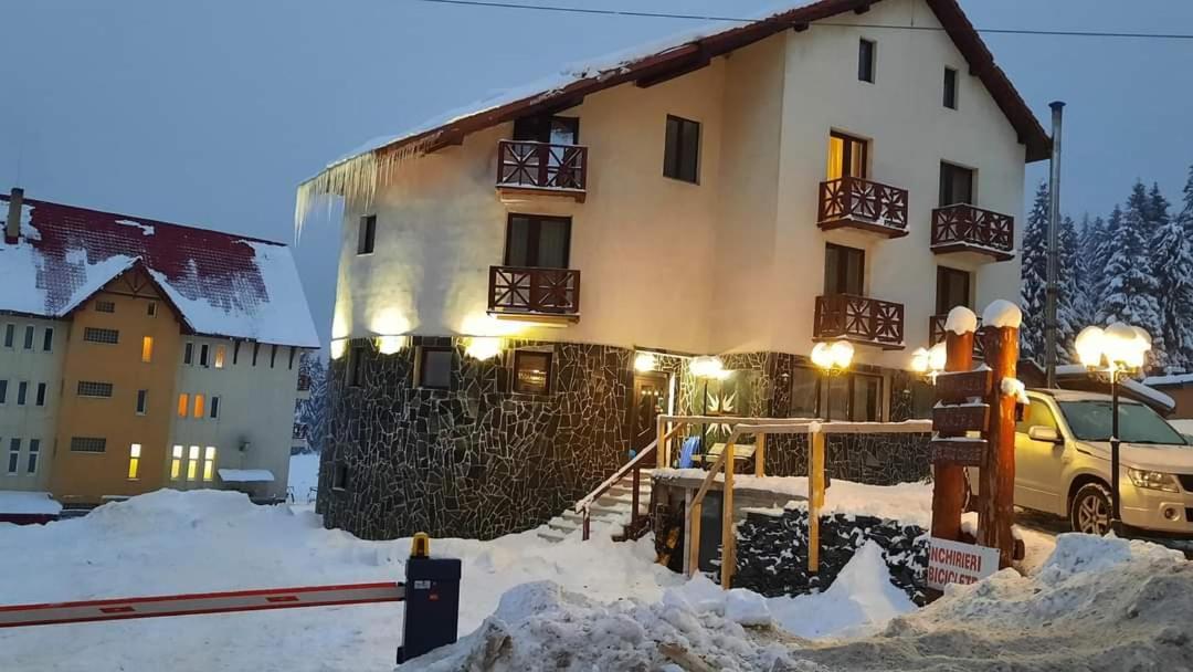 Pensiunea Piatra Graitoare Vartop Exteriör bild